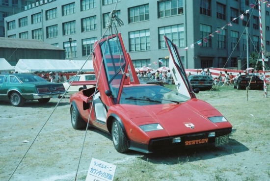 12根排气管的walterwolflp500s兰博基尼countach