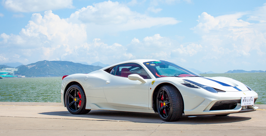 优雅烈马法拉利458speciale全球限量版