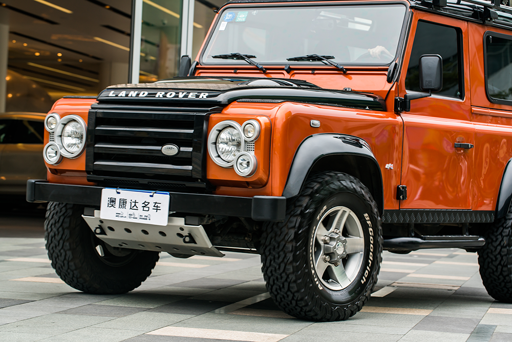纯粹的越野——路虎卫士