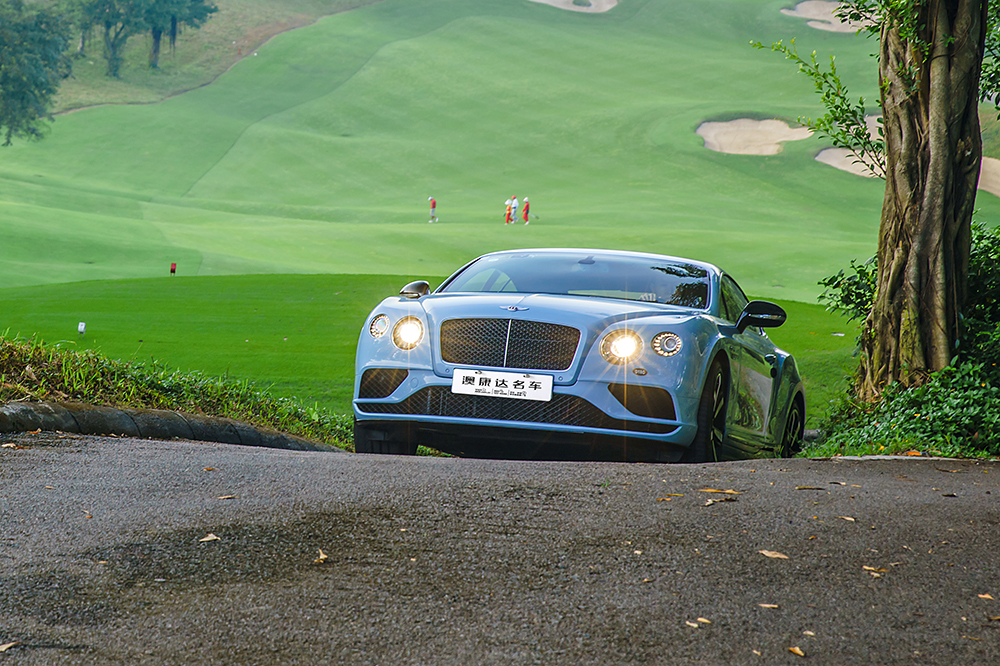 宾利欧陆gtv8s最新超美外拍每一张都可以做桌面壁纸