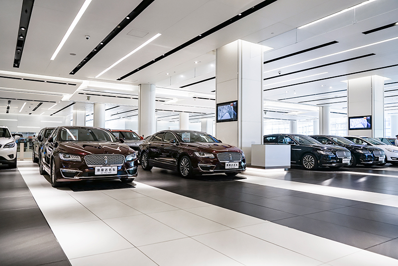 带你玩转澳康达9四楼美系车展厅